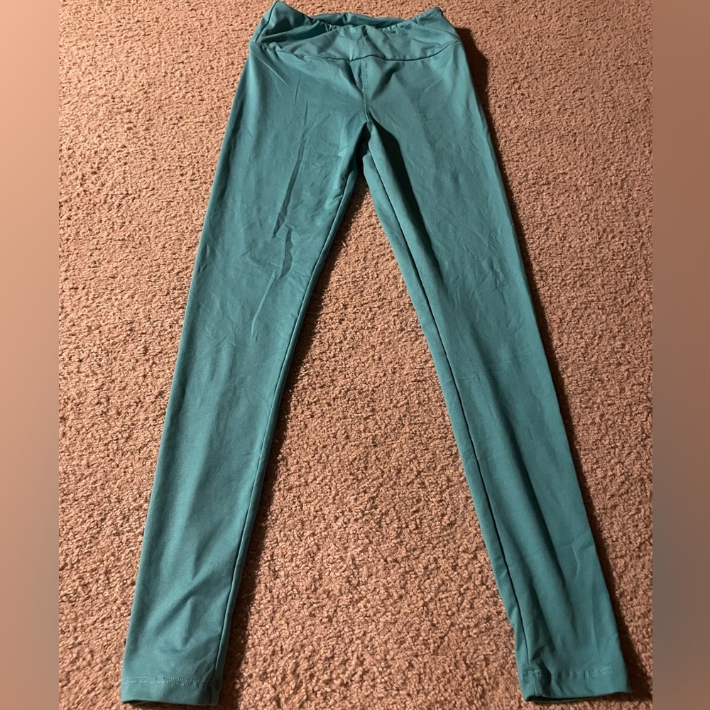 Turquoise Lularoe leggings